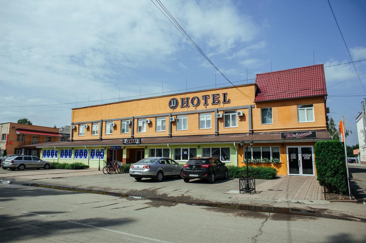 Jj Hotel Виноградов Экстерьер фото