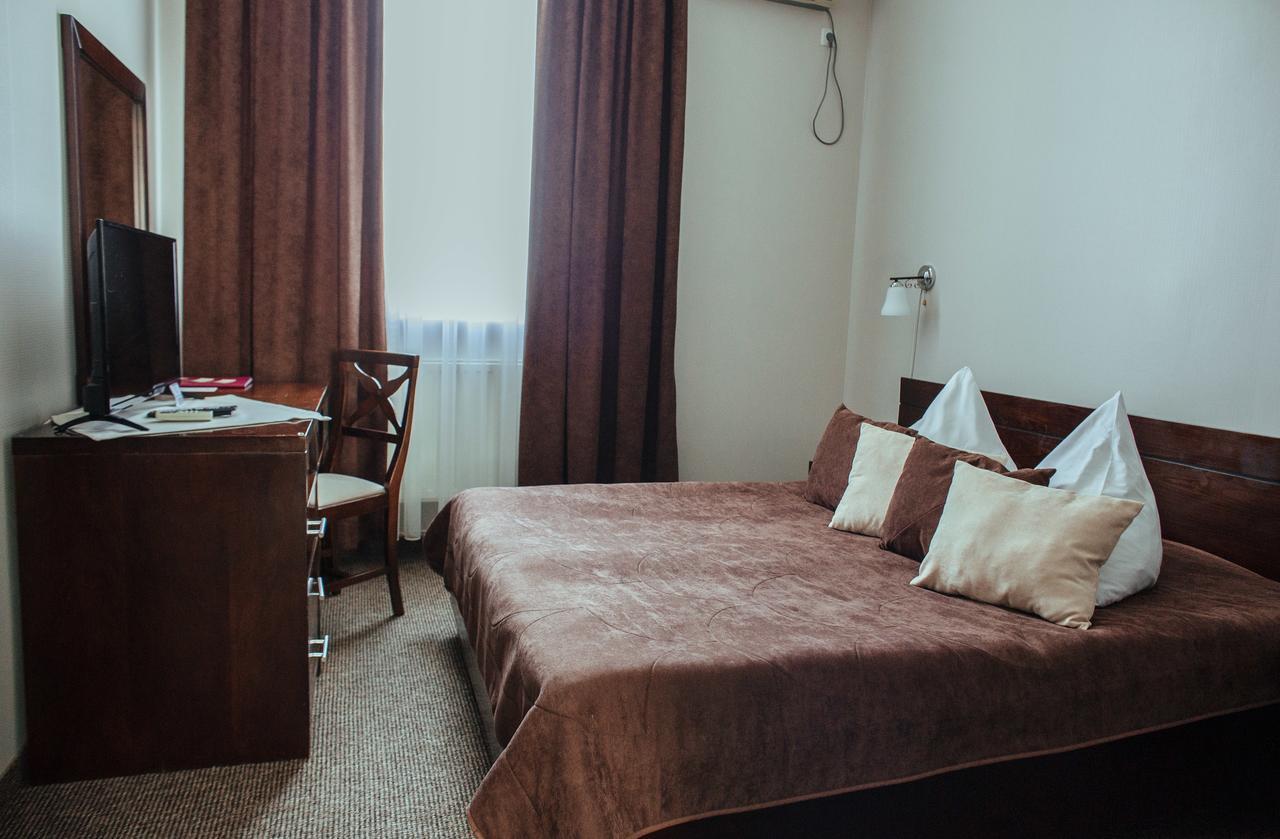 Jj Hotel Виноградов Экстерьер фото